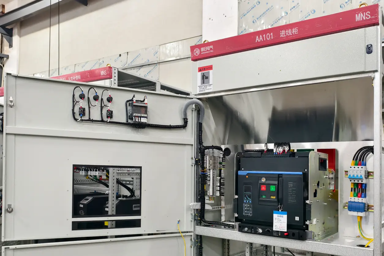 icw-definition-time-current-curve-breaker-withstand